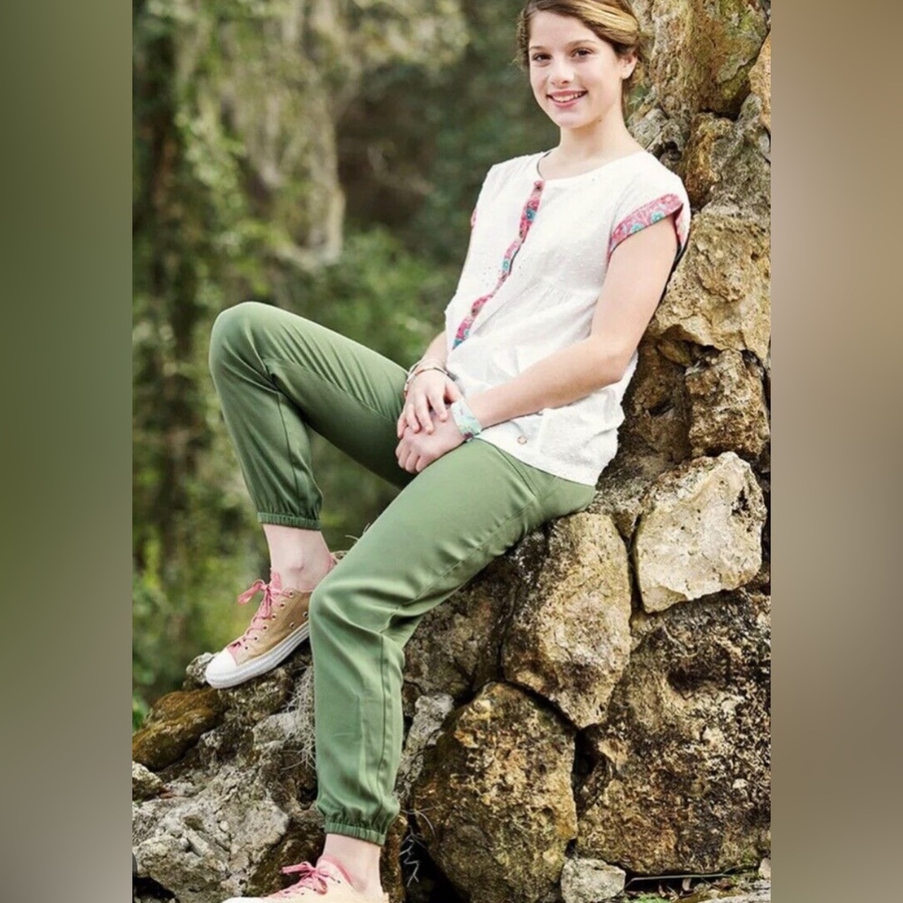 Matilda Jane 435 ‘Nature Walk Joggers.’ Girls size 14.